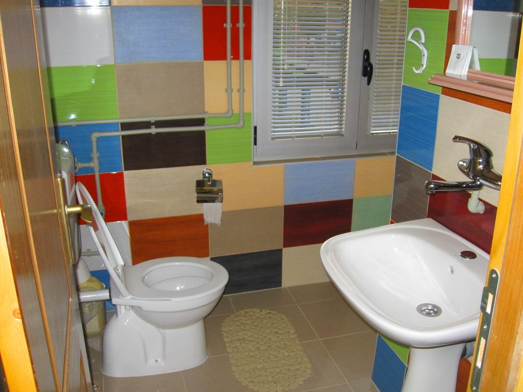 Amfora Rooms Caribrod Dimitrovgrad Kamer foto