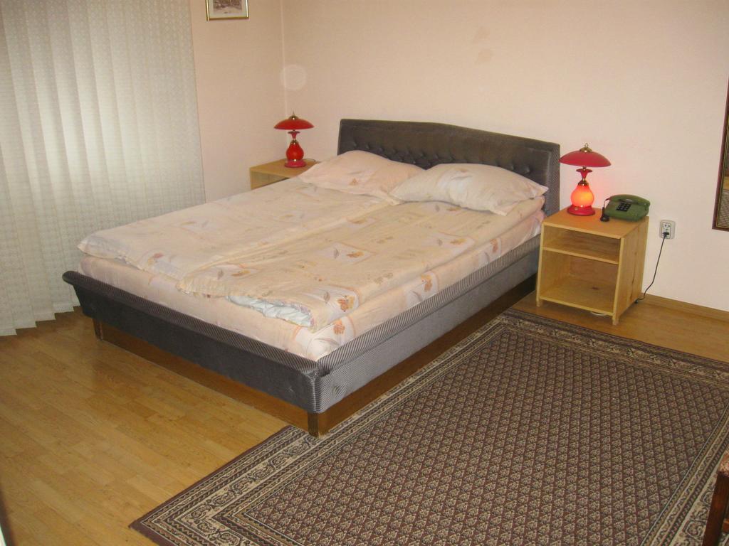 Amfora Rooms Caribrod Dimitrovgrad Kamer foto