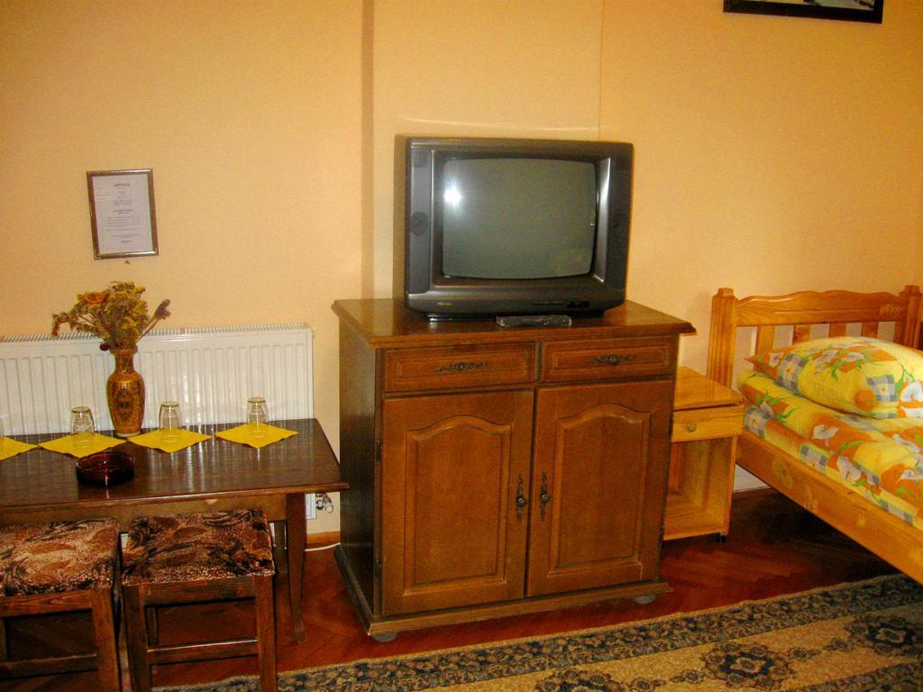 Amfora Rooms Caribrod Dimitrovgrad Kamer foto