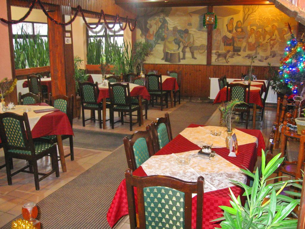 Amfora Rooms Caribrod Dimitrovgrad Buitenkant foto