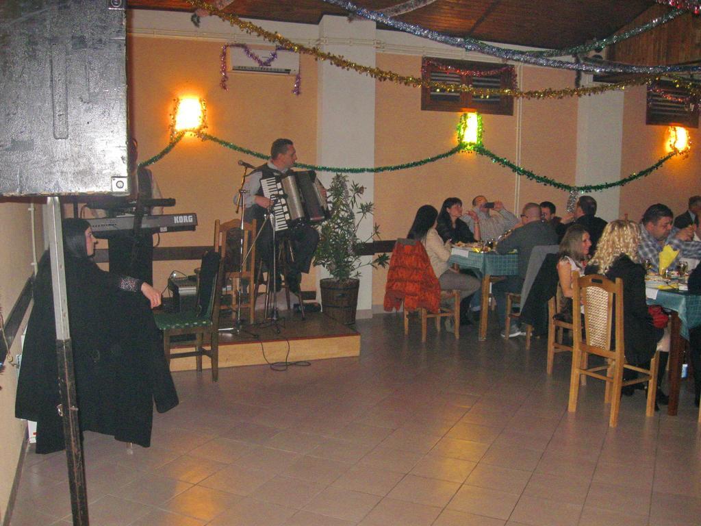 Amfora Rooms Caribrod Dimitrovgrad Buitenkant foto